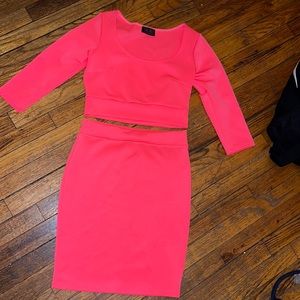 Co-ord pink set, worn once. Hugs your curves